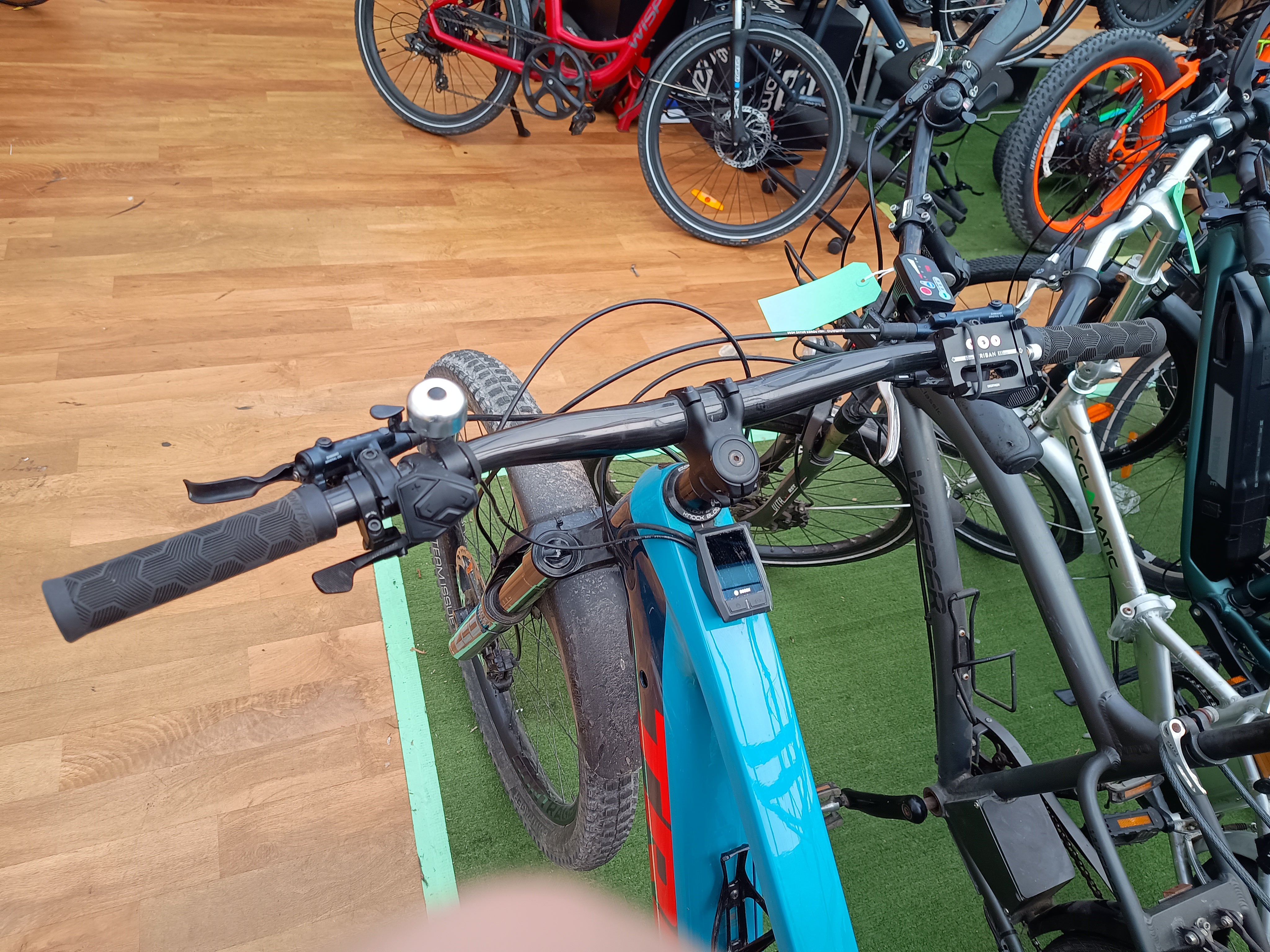 TREK Rail 9.8