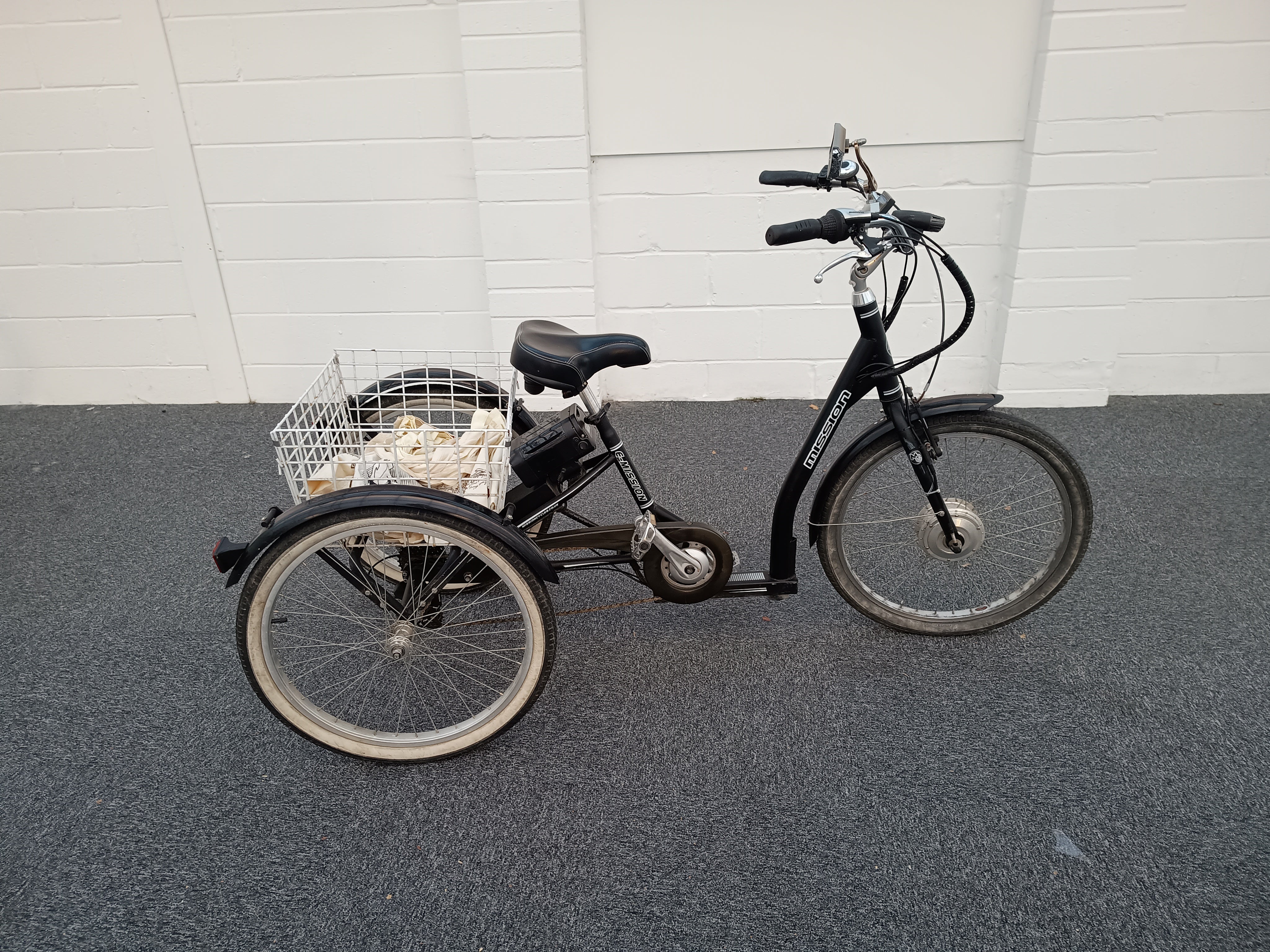 E-Mission Trike Lo-step